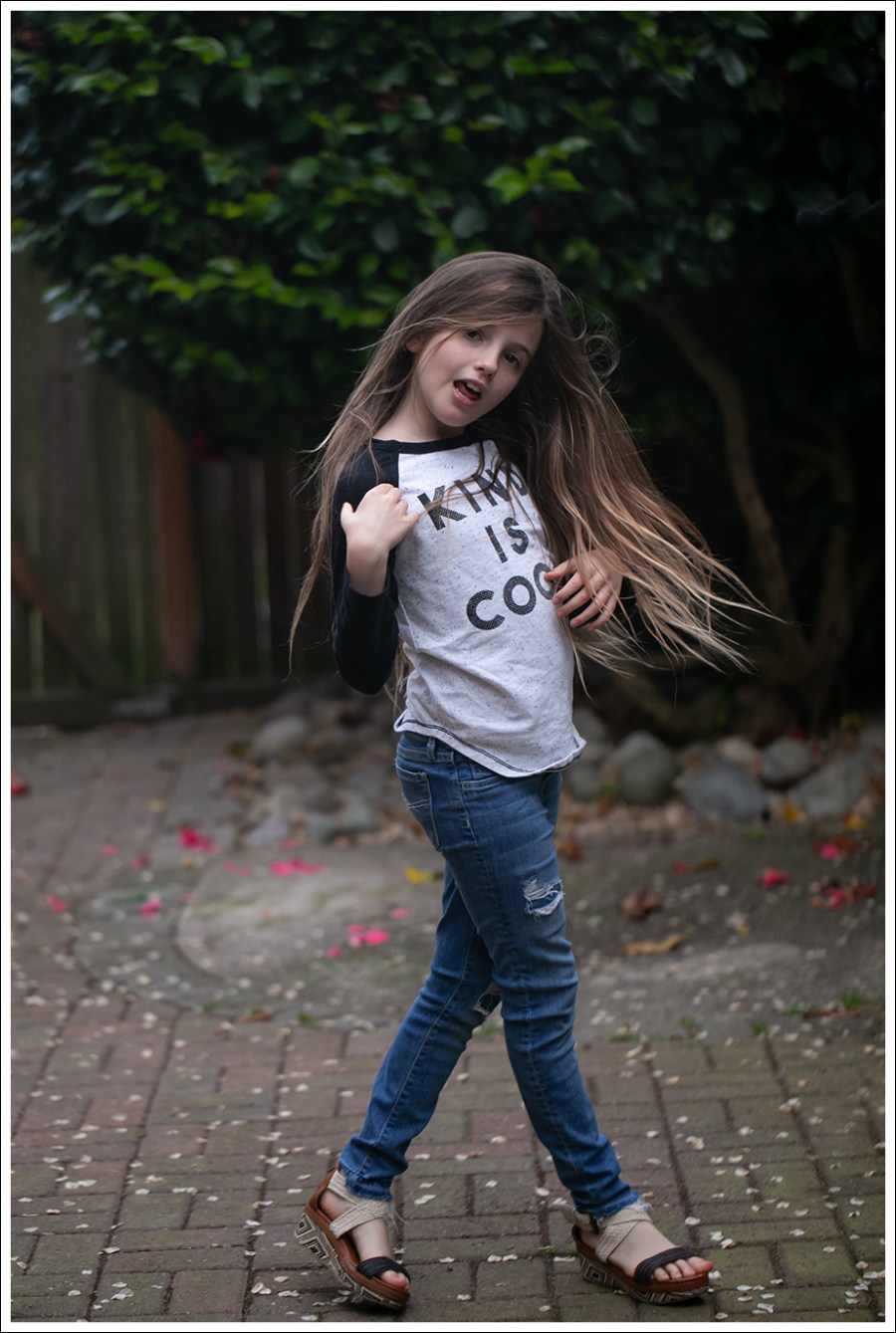 Blog 11 Chaser Cut out Graphic Tee Mother Denim The Tomcat The Confession Rachel Zoe Metallic Slides-182