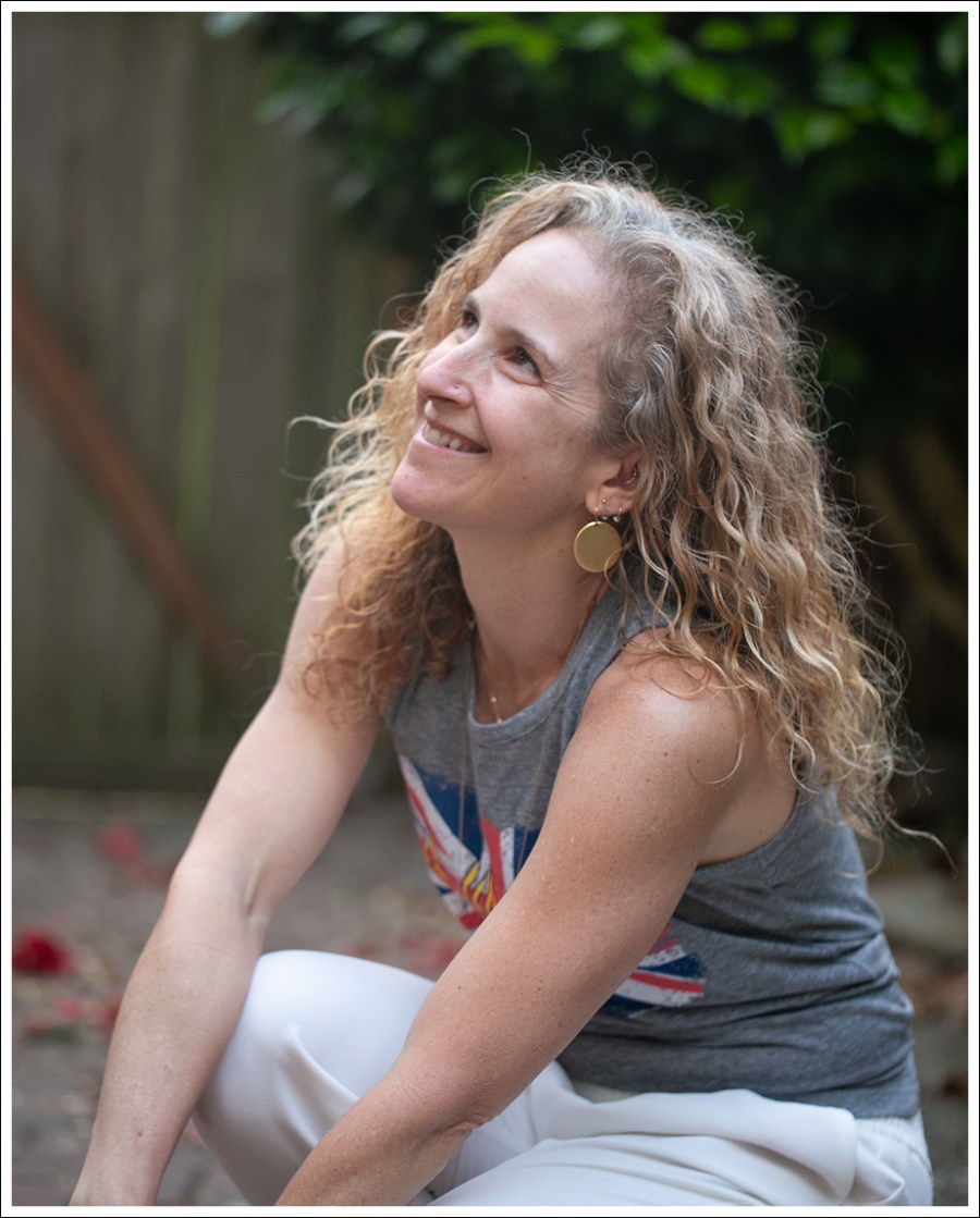 Blog 12 Chaser Def Leppard Muscle Tank Joie Cream Mariner Joggers Ash Cult Metallic Platform Sneakers-148