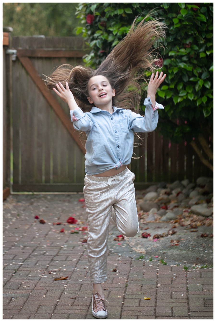 Blog 13 Chaser Def Leppard Muscle Tank Joie Cream Mariner Joggers Ash Cult Metallic Platform Sneakers-153