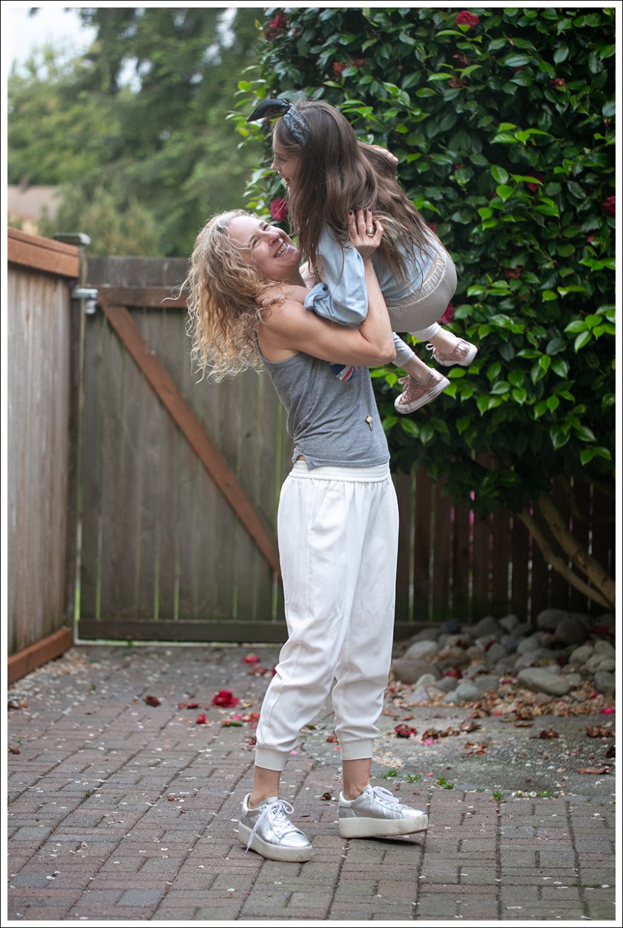 Blog 4 Chaser Def Leppard Muscle Tank Joie Cream Mariner Joggers Ash Cult Metallic Platform Sneakers-32