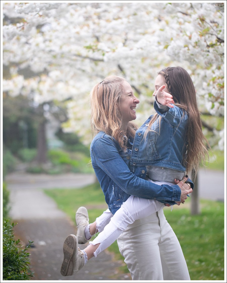 Blog 6 3x1 Denim Jacket Metallic Top DL1961 Hepburn Eggshell No 6 Clog Buckle Boot Cherry Blossoms-115