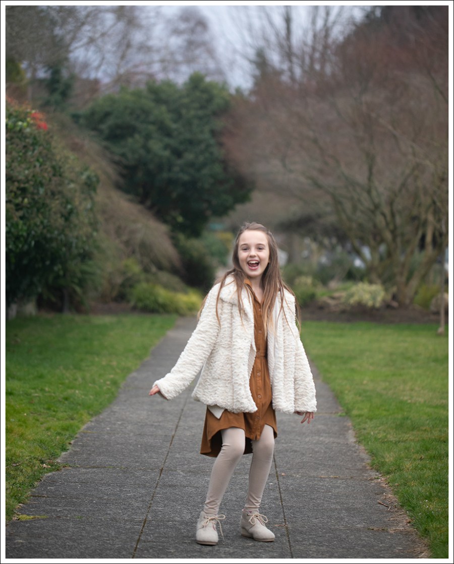 BLog 9 Vince Camel Cardigan Leather Leggings Paul Green Loafer-34