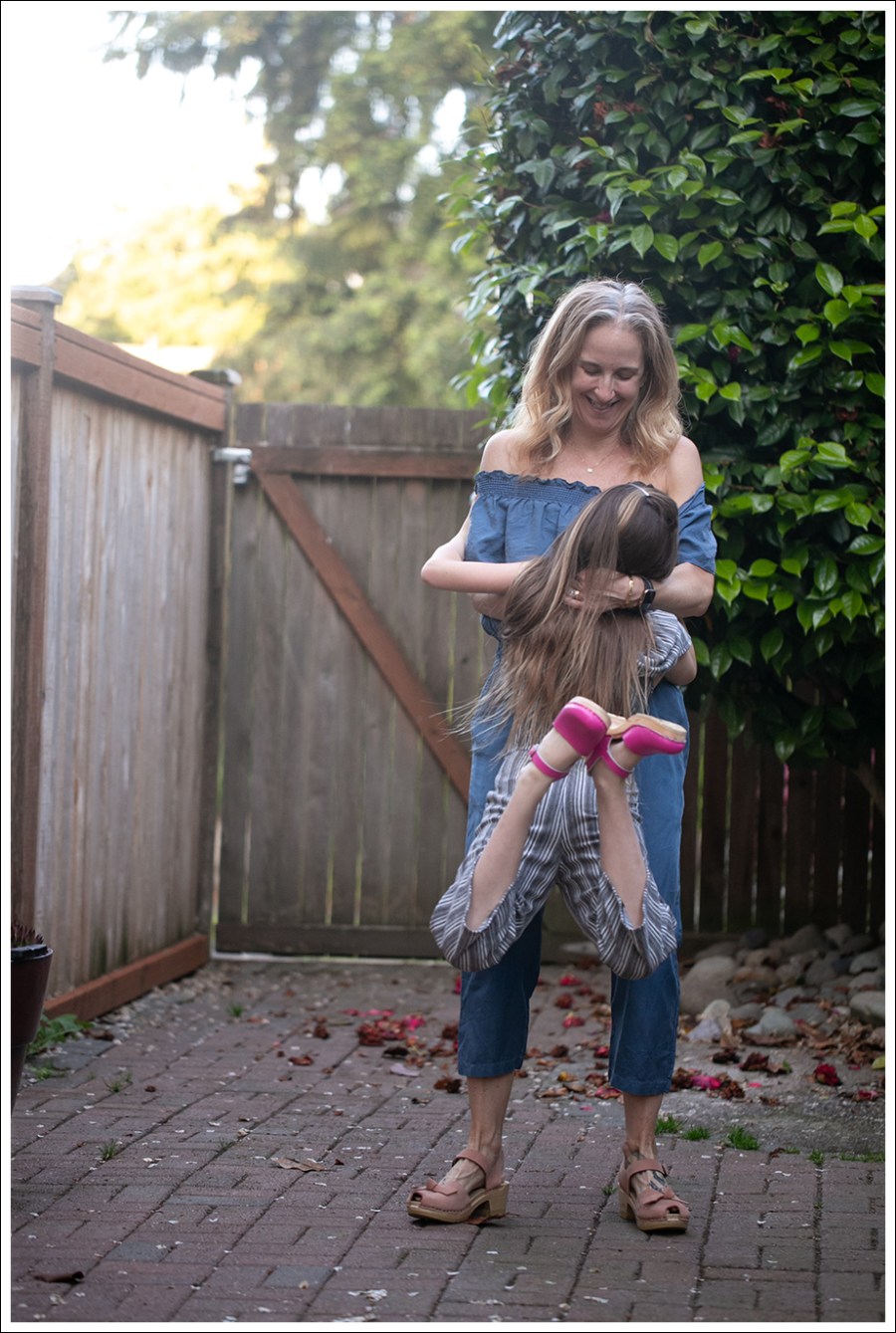 Blog Clu Off The Shoulder Jumpsuit Sven Peep Toe Clogs-4