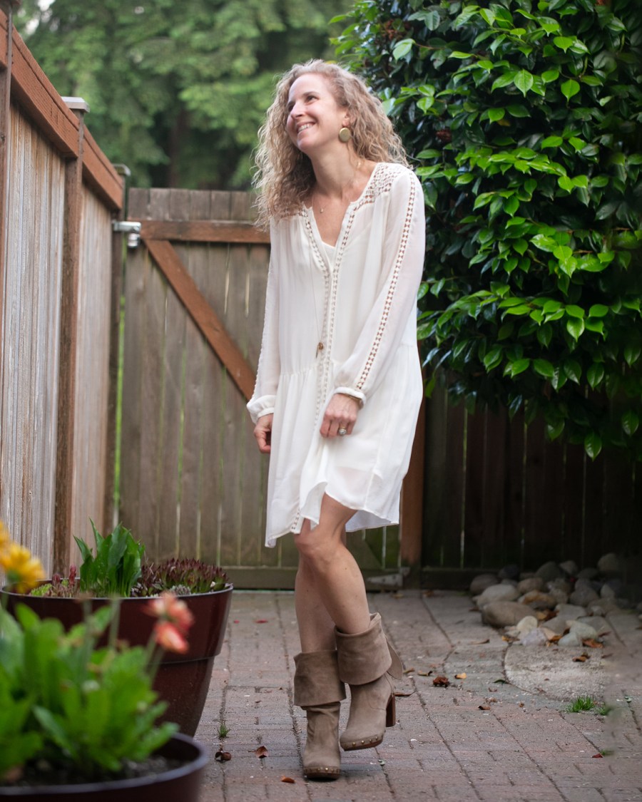 2 IG Joie Oshea Cream Mini Dress Antonia Dornas OTK Clog Boots-33c