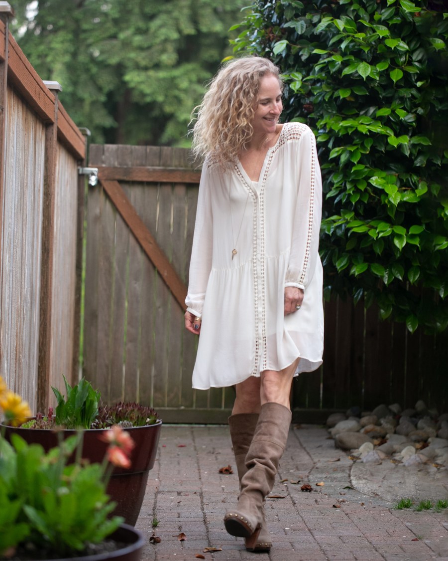 3 IG Joie Oshea Cream Mini Dress Antonia Dornas OTK Clog Boots-19