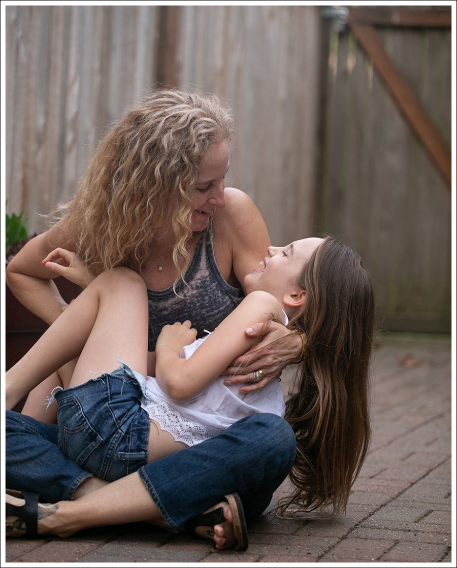 Blog Chaser Cut Out Muscle Tank Citizens Of Humanity Drew Crop Flare Birkenstock Gizeh-11