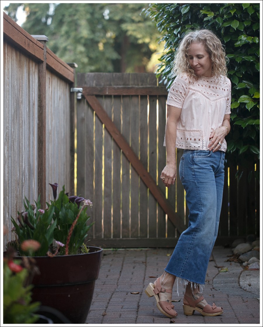 Blog DIP Boho Top Denim x Alexander Wang-Rave Wide Leg Jeans Sven Bow Peep Toe Clogs-2