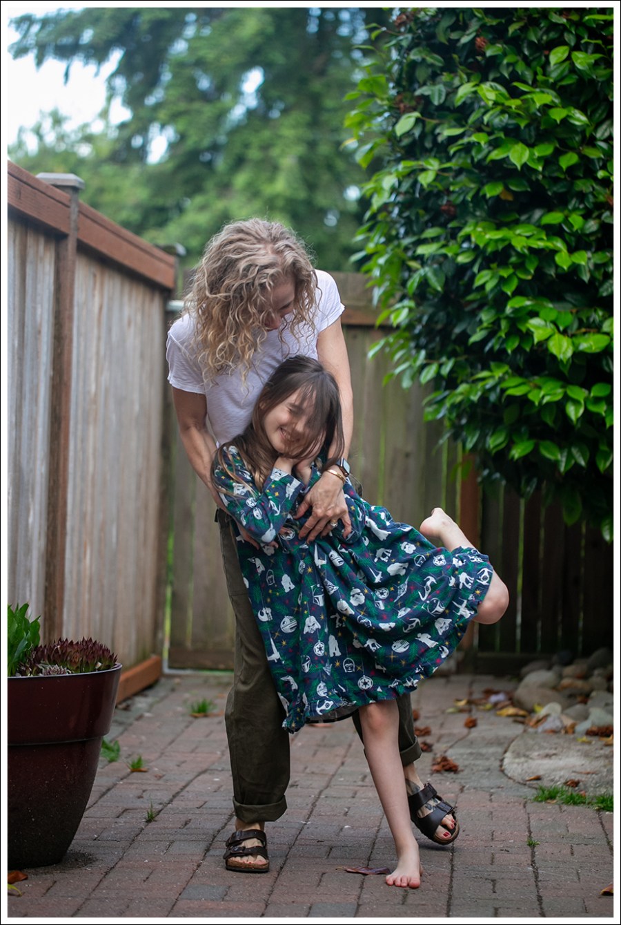 Blog Nation LTD Baby Tee La Vie Rebecca Taylor Army Pants Birkenstock Arizona-5