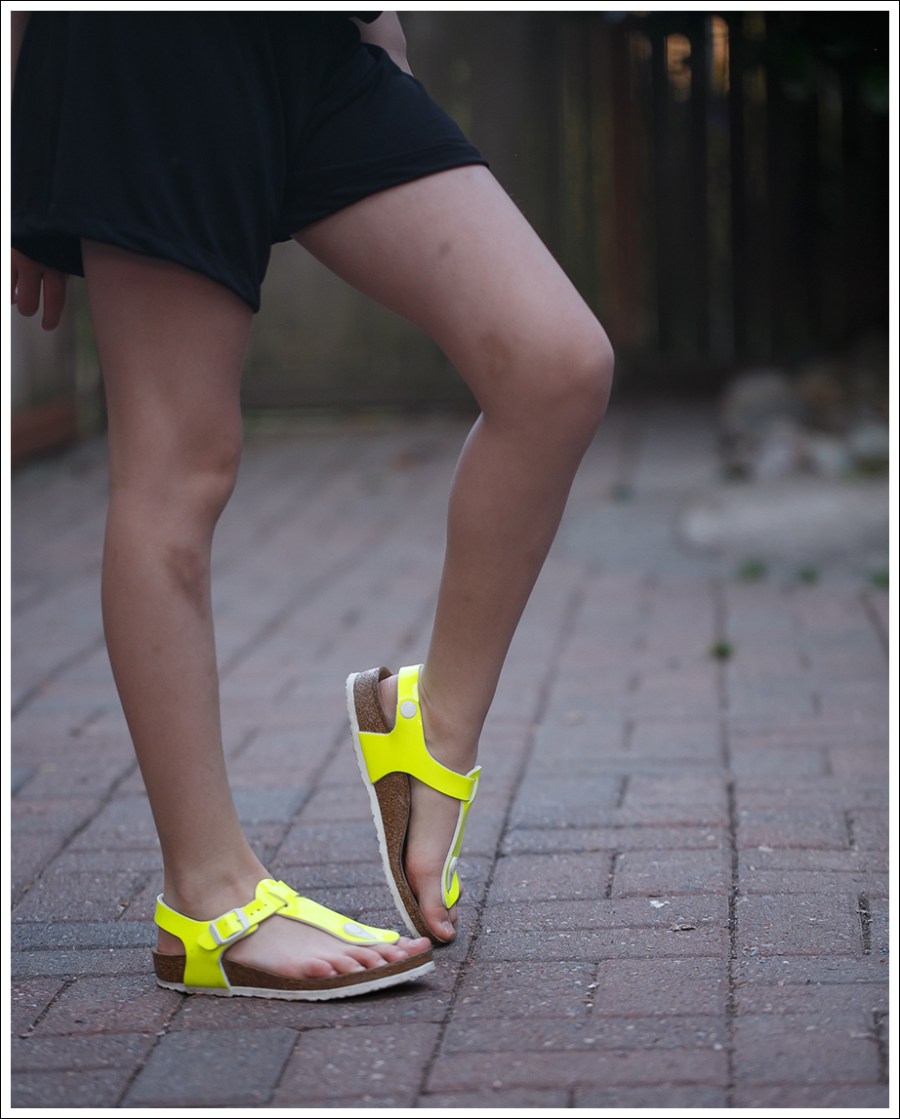 Blog So Nikki Girls Halter Romper Birkenstock Gizeh Kids-11