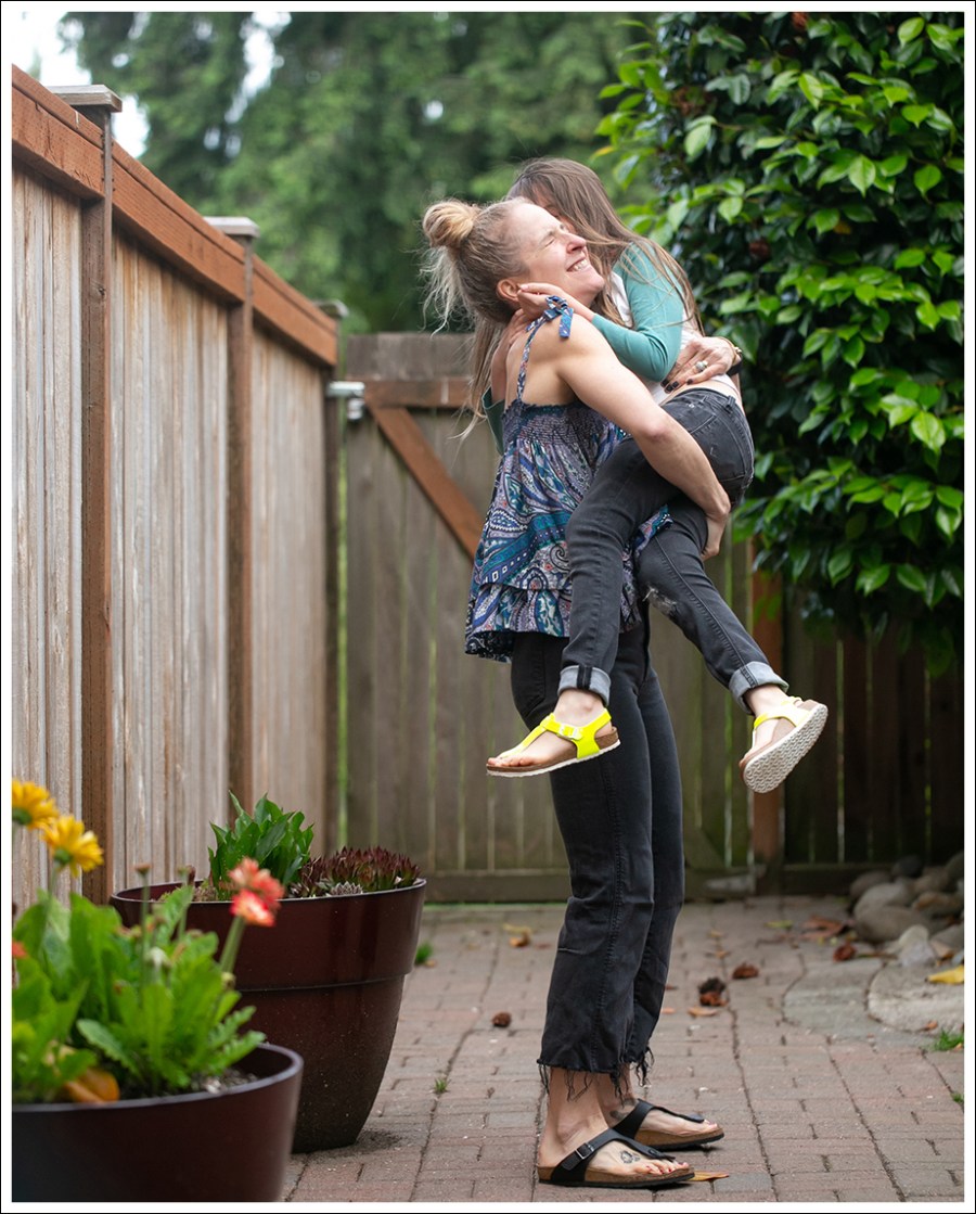 Blog Warm Tie Crop Cami Current Elliott Crop Flares Birkenstock Gizeh-4