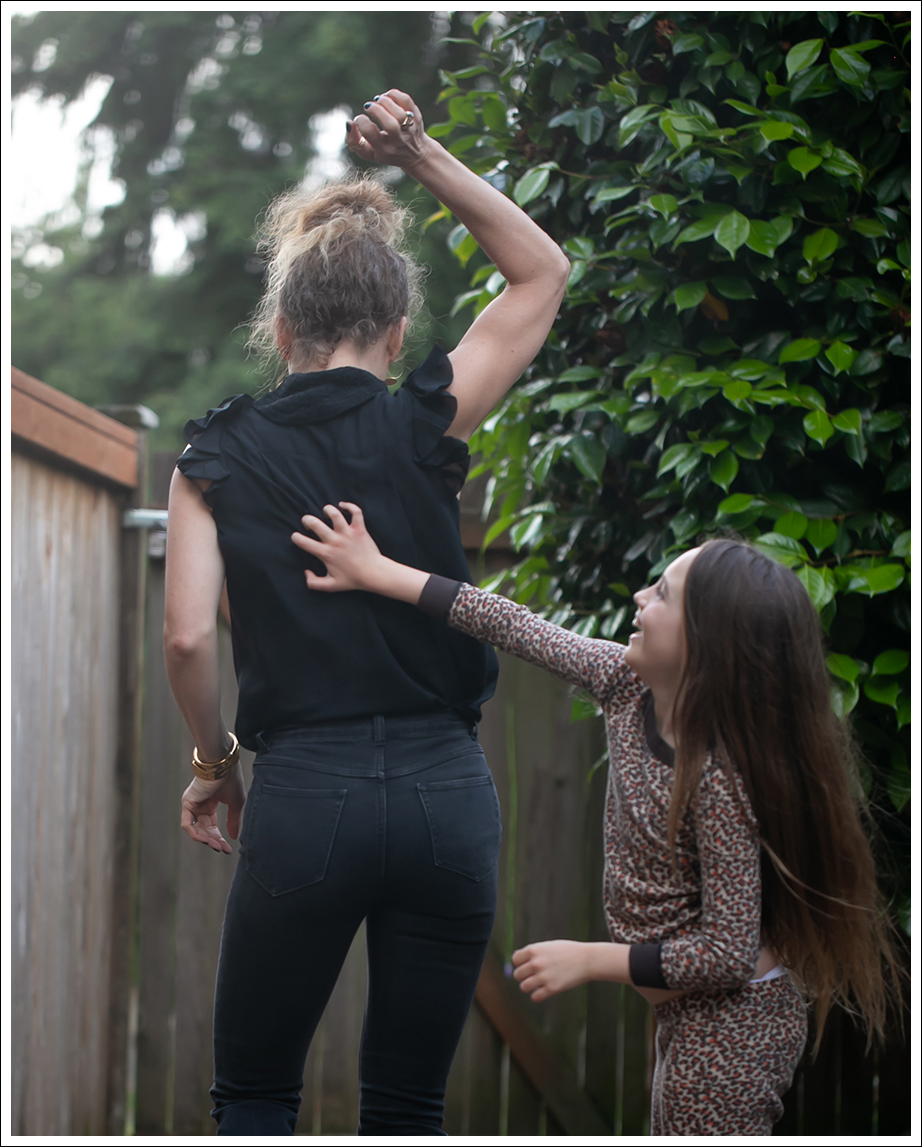 Blog Zac Posen Flutter Sleeve Top La Vie Rebecca Taylor Black Jeans Vince Espadrilles-3