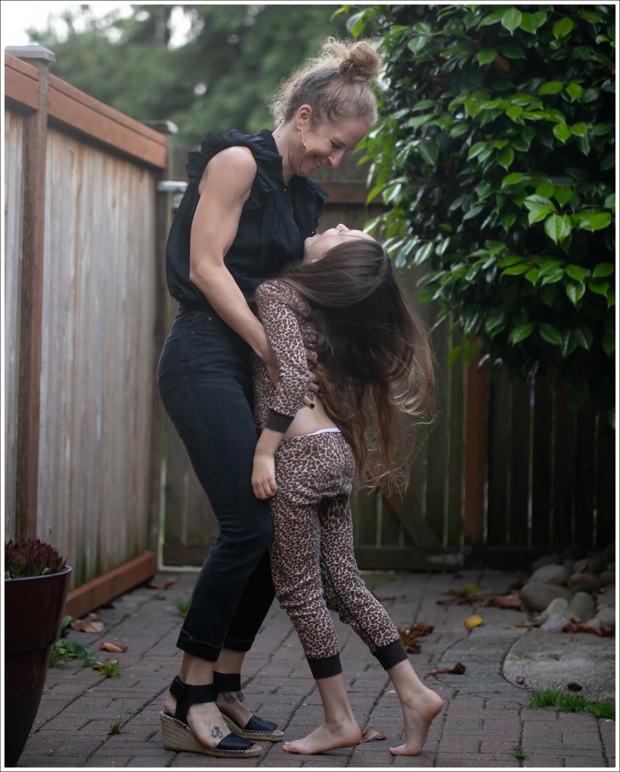 Blog Zac Posen Flutter Sleeve Top La Vie Rebecca Taylor Black Jeans Vince Espadrilles-5