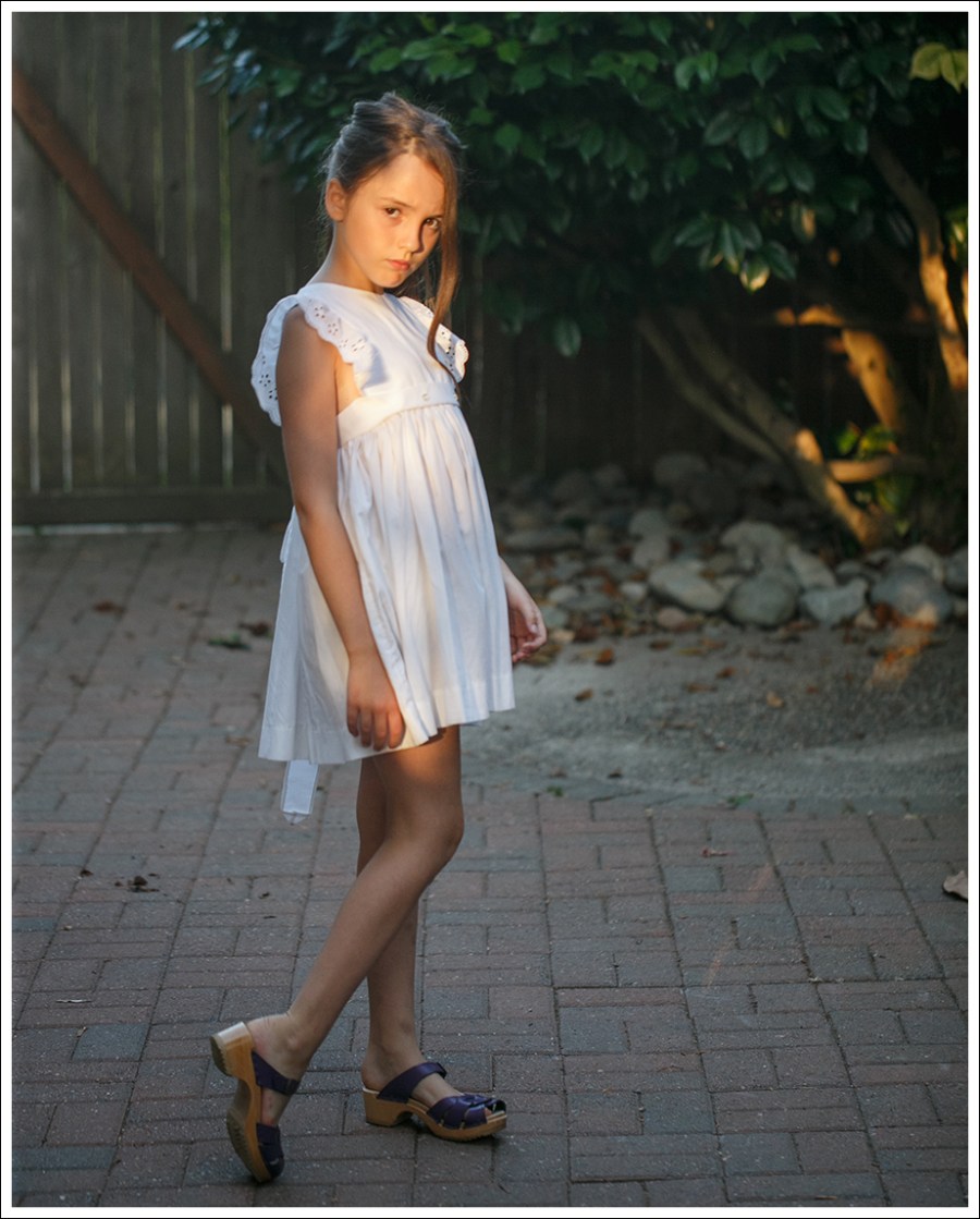 Blog Kids Vintage Apron Dress Sven Clogs-5